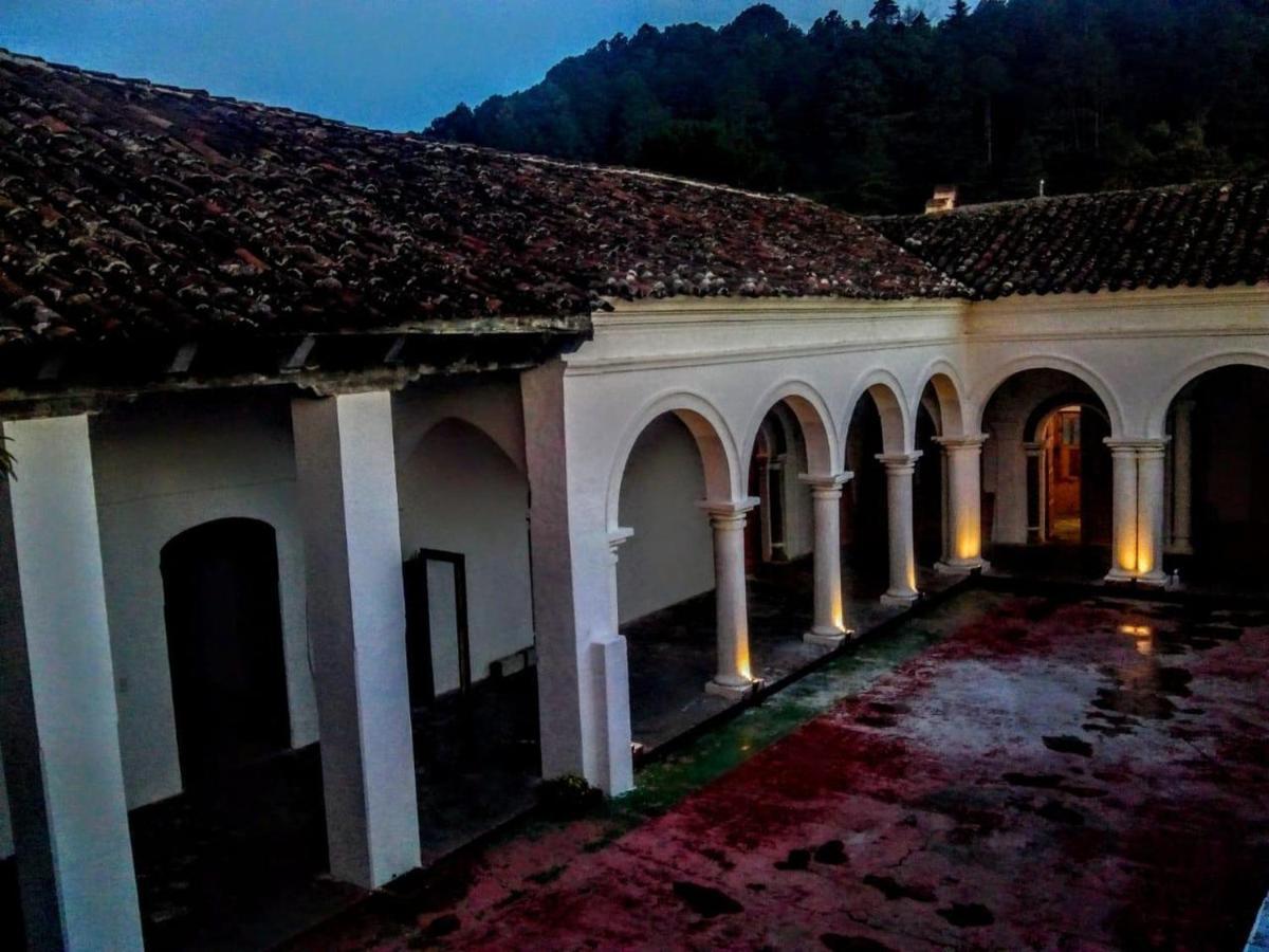 Fandango Hostel San Cristobal de las Casas Luaran gambar